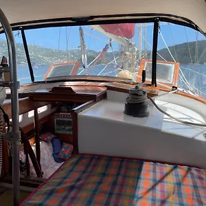 St Thomas On Sailboat Ragamuffin Incl Meals Water Toys 2*, Water Island United States Virgin Islands