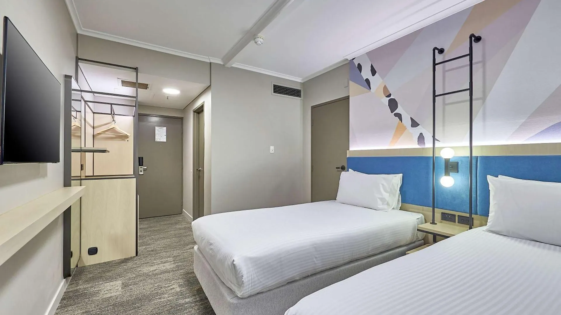 ****  Ibis Perth Hotel Australia