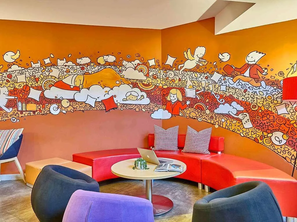 Ibis Perth Hotel
